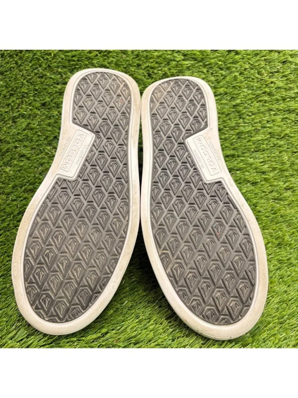 Volcom Chill Womens Size 10D Dark Gray White Composite Toe Safety Work Shoes